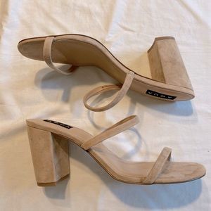 Dusty pink heel sandals